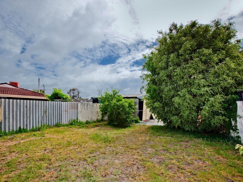 52 Jervois Street, Dianella WA 6059