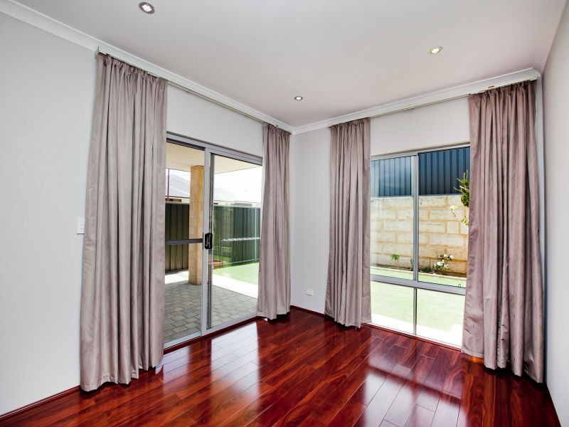 1 Halecroft Street, Landsdale WA 6065