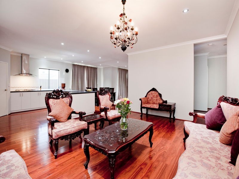 1 Halecroft Street, Landsdale WA 6065