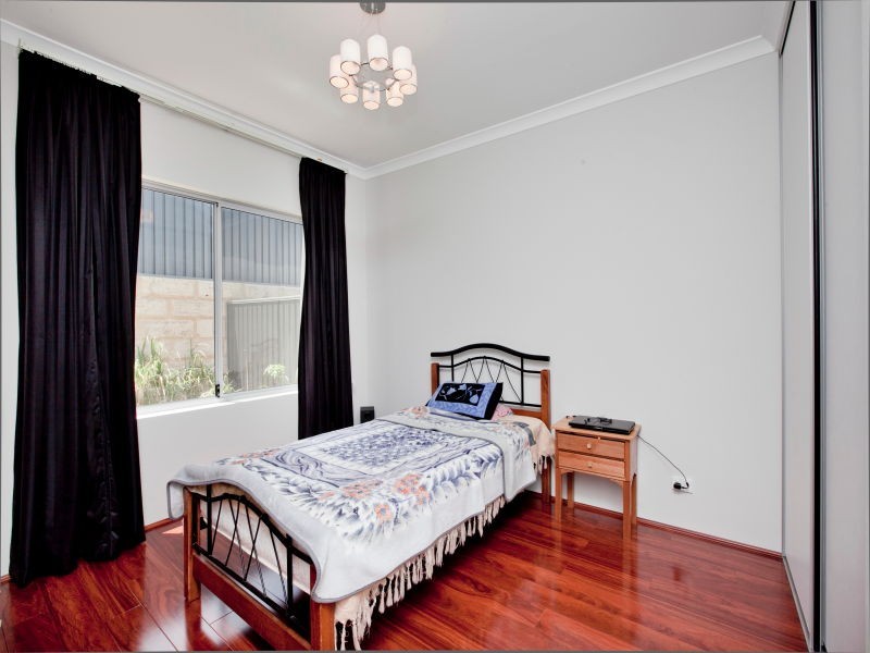 1 Halecroft Street, Landsdale WA 6065