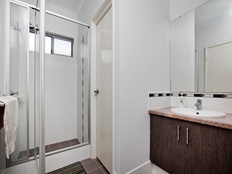 1 Halecroft Street, Landsdale WA 6065