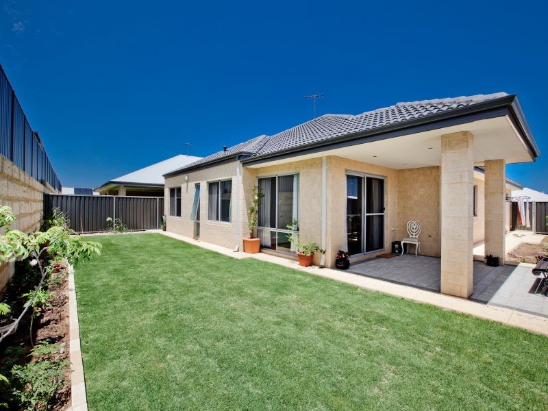 1 Halecroft Street, Landsdale WA 6065