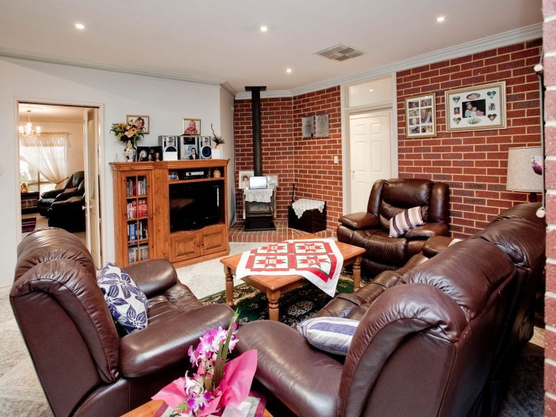 55 Bluegum Road, Beechboro WA 6063