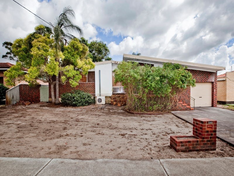 198 Anzac Terrace, Bassendean WA 6054