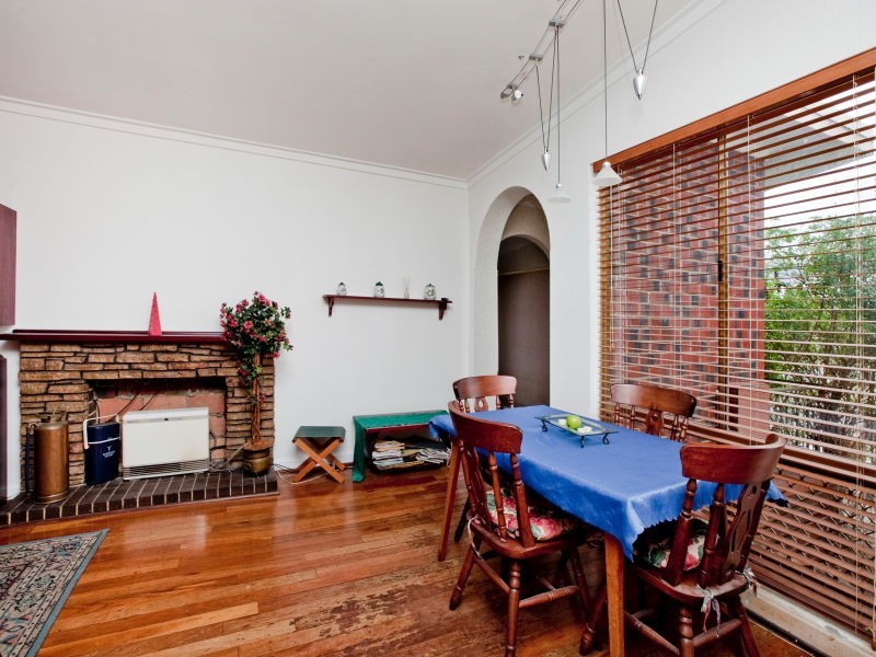 198 Anzac Terrace, Bassendean WA 6054