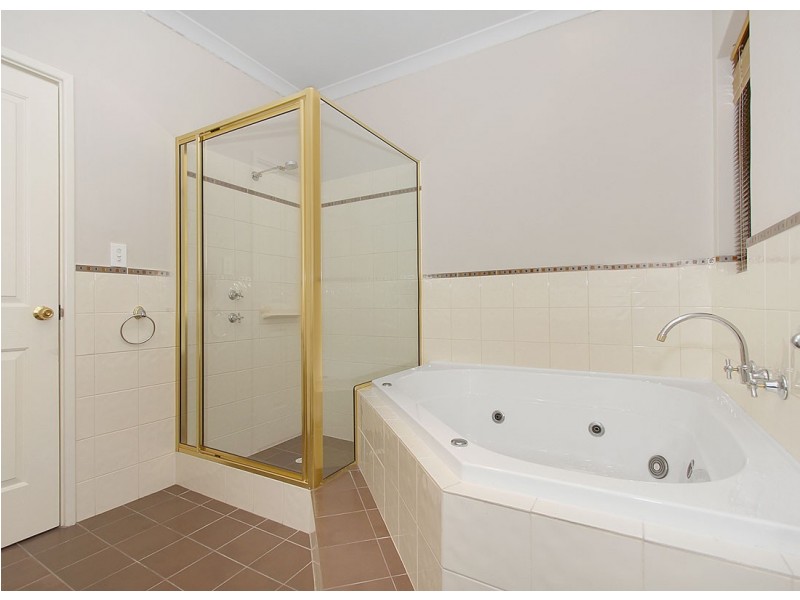 77 Waterfoot Loop, Canning Vale WA 6155