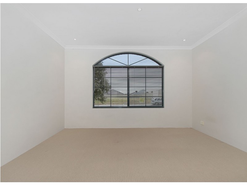 77 Waterfoot Loop, Canning Vale WA 6155