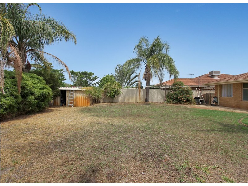 28 Aussat Drive, Eden Hill WA 6054