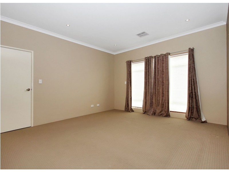 17 Kersley Loop, Harrisdale WA 6112