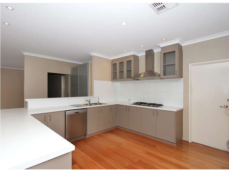 17 Kersley Loop, Harrisdale WA 6112