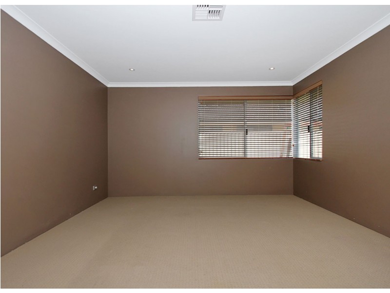 17 Kersley Loop, Harrisdale WA 6112