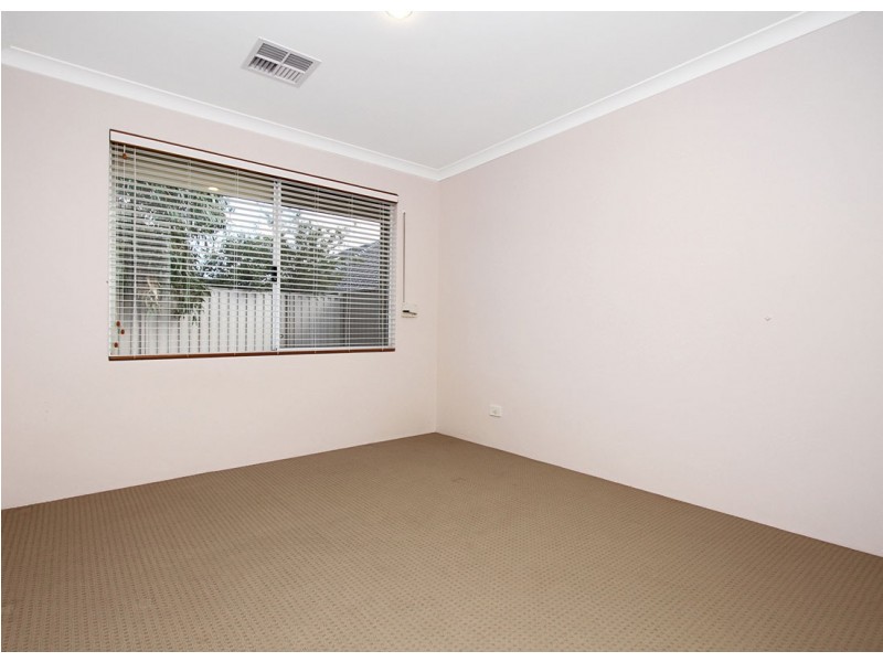 17 Kersley Loop, Harrisdale WA 6112