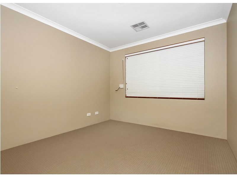 17 Kersley Loop, Harrisdale WA 6112