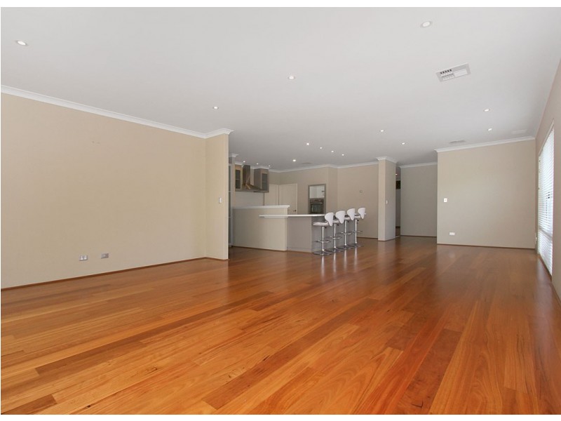 17 Kersley Loop, Harrisdale WA 6112