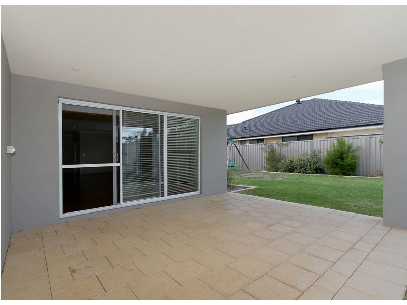 17 Kersley Loop, Harrisdale WA 6112