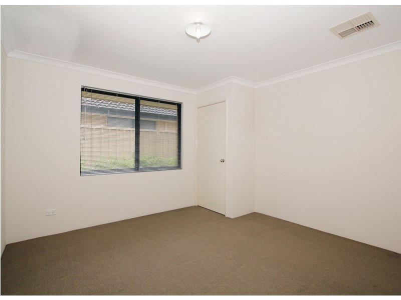 24 Fairlie Road, Canning Vale WA 6155