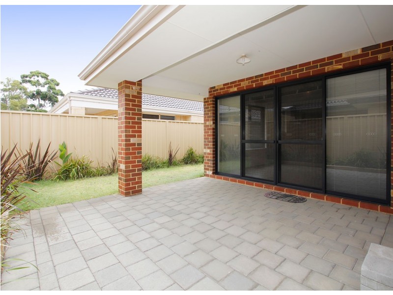 24 Fairlie Road, Canning Vale WA 6155