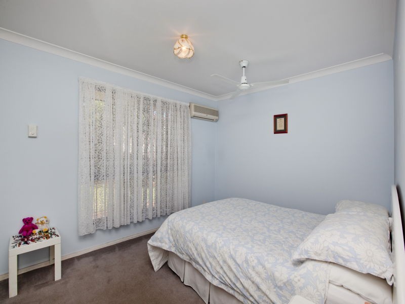 2 Towerhill Road, Alexander Heights WA 6064