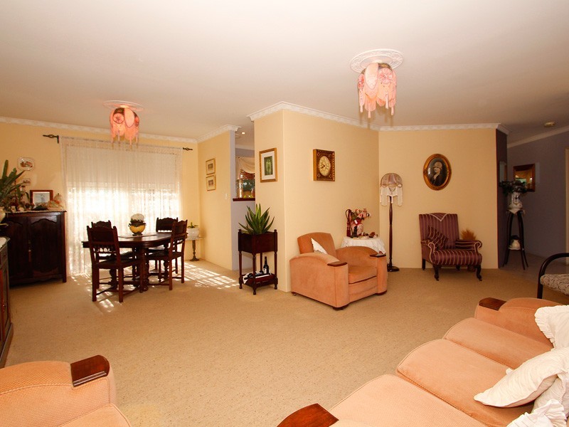 5 Don Close, Beechboro WA 6063