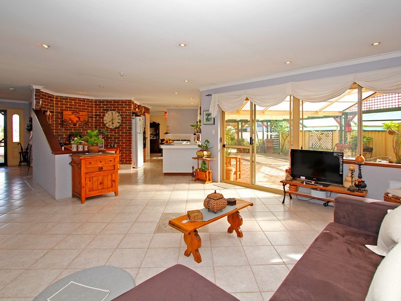 5 Don Close, Beechboro WA 6063