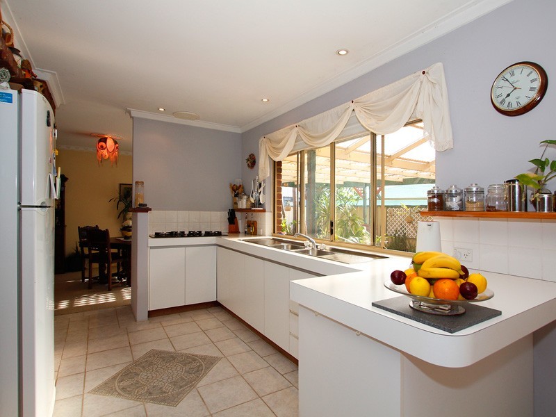 5 Don Close, Beechboro WA 6063