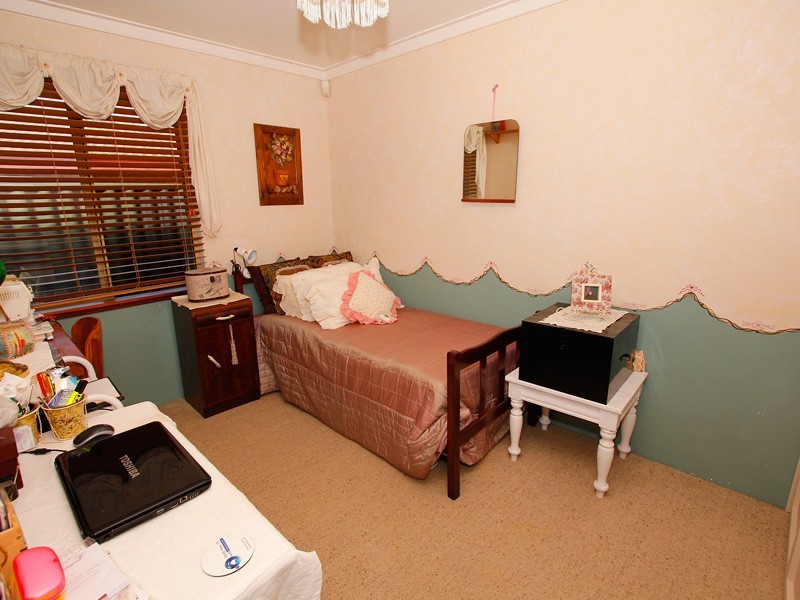 5 Don Close, Beechboro WA 6063