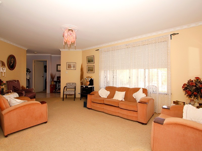 5 Don Close, Beechboro WA 6063