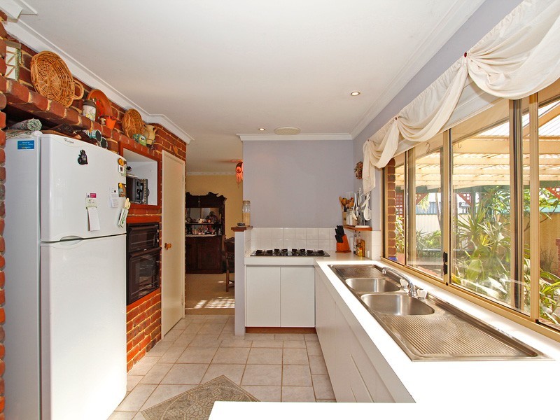 5 Don Close, Beechboro WA 6063