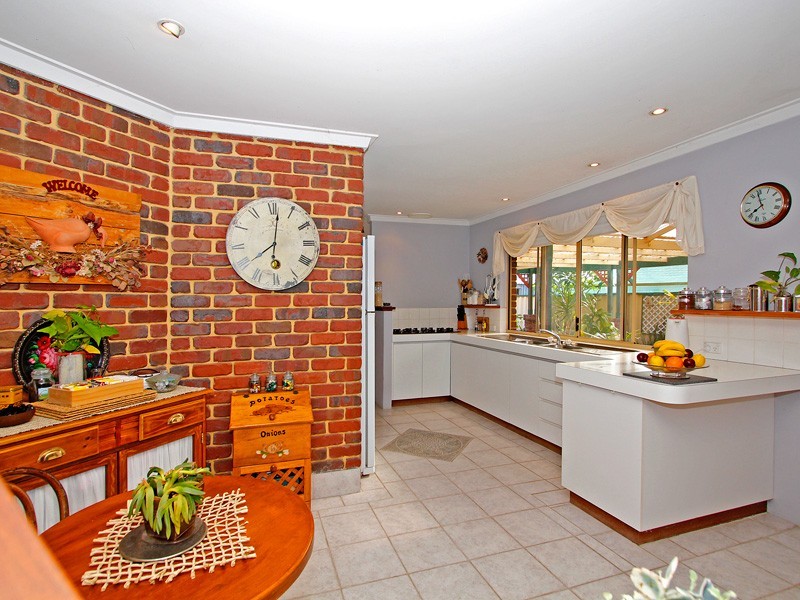 5 Don Close, Beechboro WA 6063