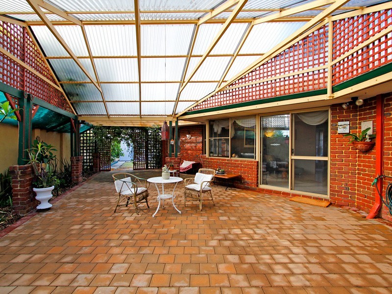 5 Don Close, Beechboro WA 6063