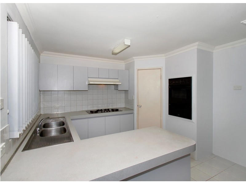 27 McCrae Pass, Canning Vale WA 6155