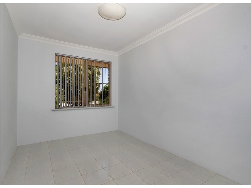 27 McCrae Pass, Canning Vale WA 6155