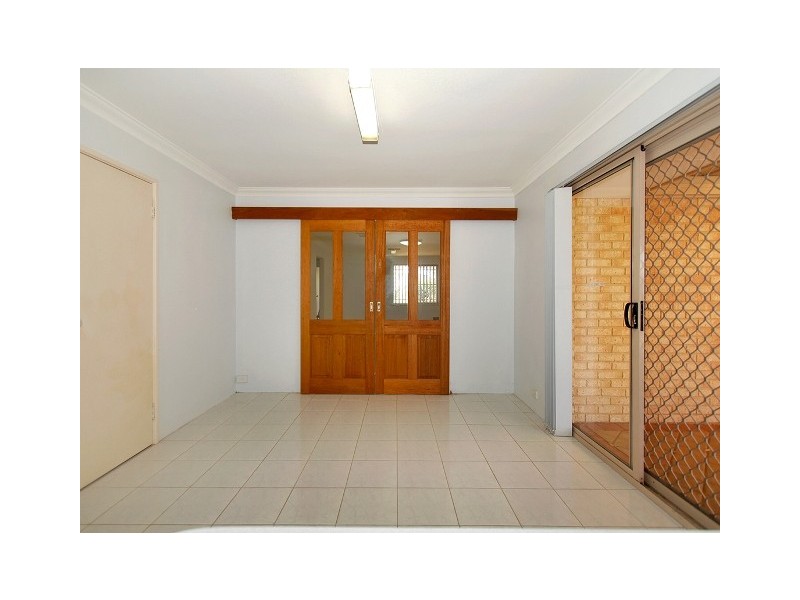 27 McCrae Pass, Canning Vale WA 6155