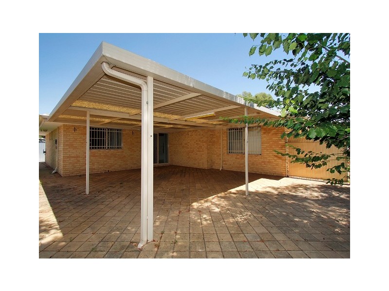 27 McCrae Pass, Canning Vale WA 6155