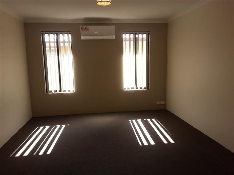 6 Thaxter Road, Landsdale WA 6065