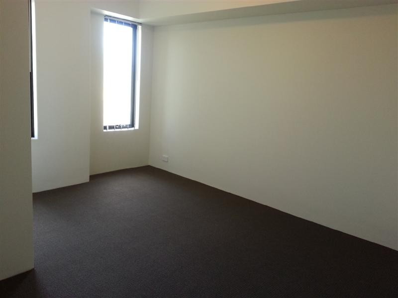 6 Thaxter Road, Landsdale WA 6065