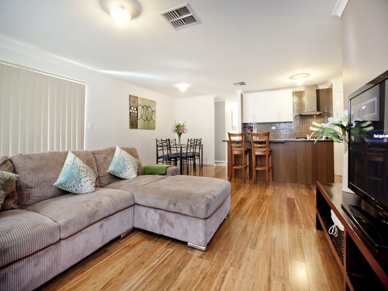 17A Raleigh Road, Bayswater WA 6053