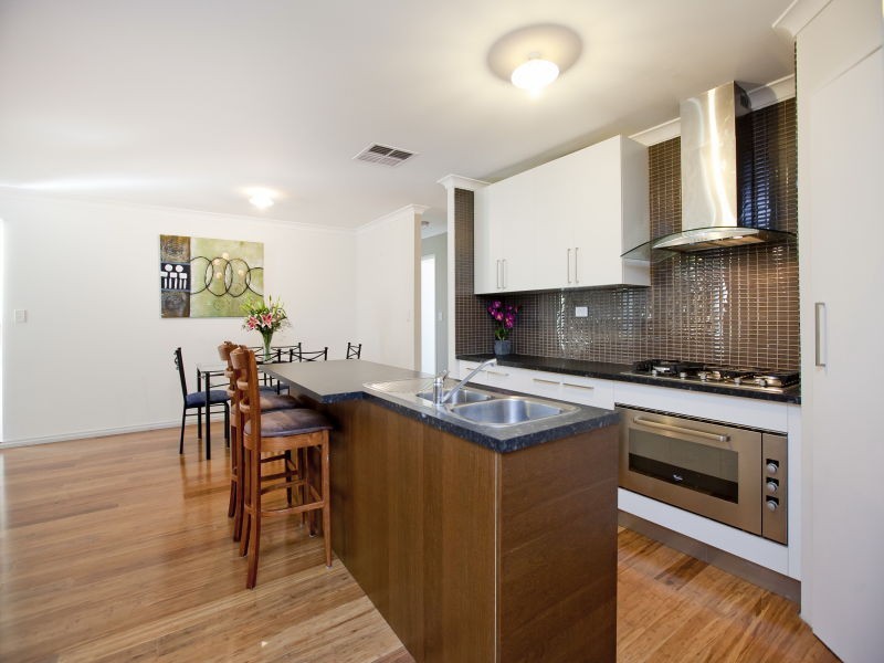 17A Raleigh Road, Bayswater WA 6053