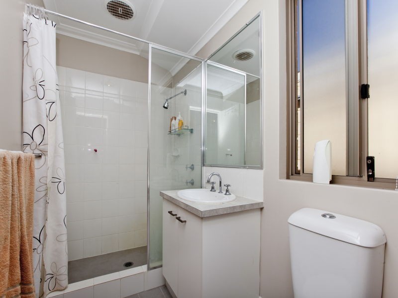 17A Raleigh Road, Bayswater WA 6053