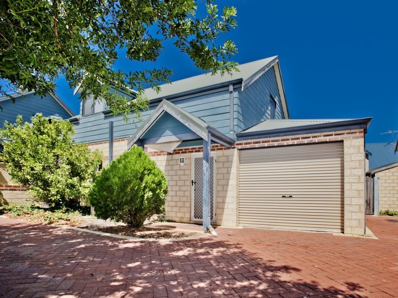 2/4 Maltarra Place, Nollamara WA 6061