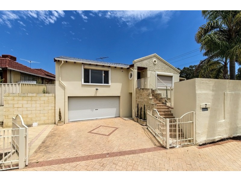 7 Kostas Close, Hocking WA 6065