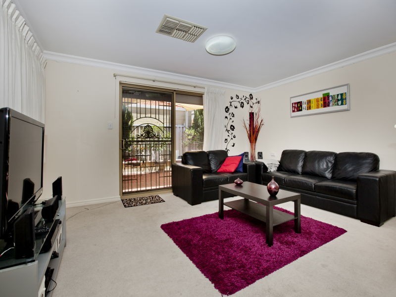 4/356 Light Street, Dianella WA 6059