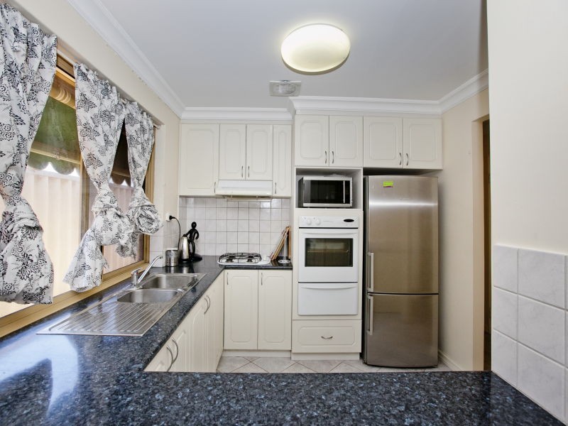 4/356 Light Street, Dianella WA 6059