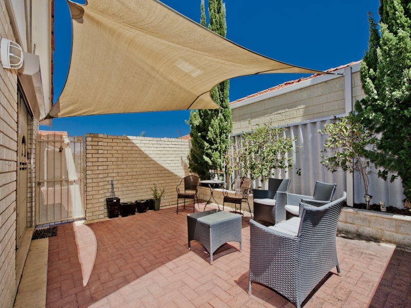 4/356 Light Street, Dianella WA 6059