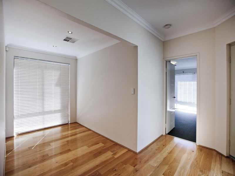 33a Kensington Avenue, Dianella WA 6059