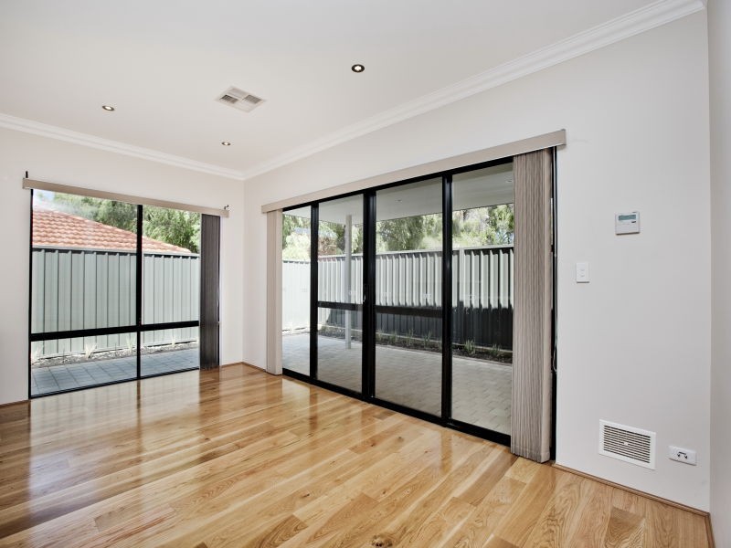 33a Kensington Avenue, Dianella WA 6059