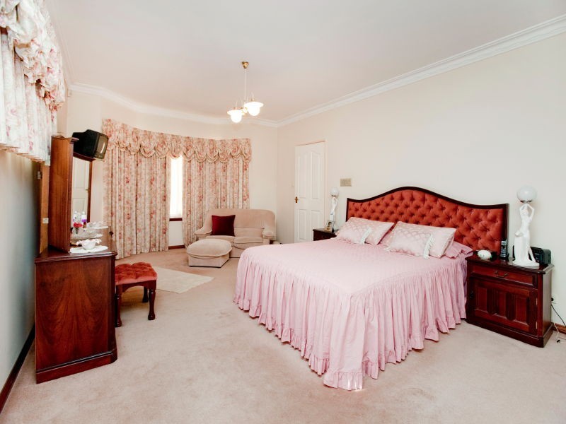 89 Belleview Crescent, Dianella WA 6059