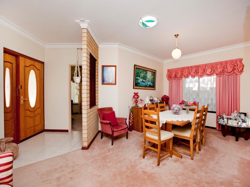 89 Belleview Crescent, Dianella WA 6059