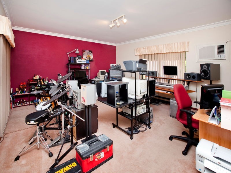 89 Belleview Crescent, Dianella WA 6059