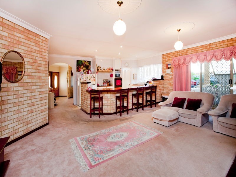 89 Belleview Crescent, Dianella WA 6059